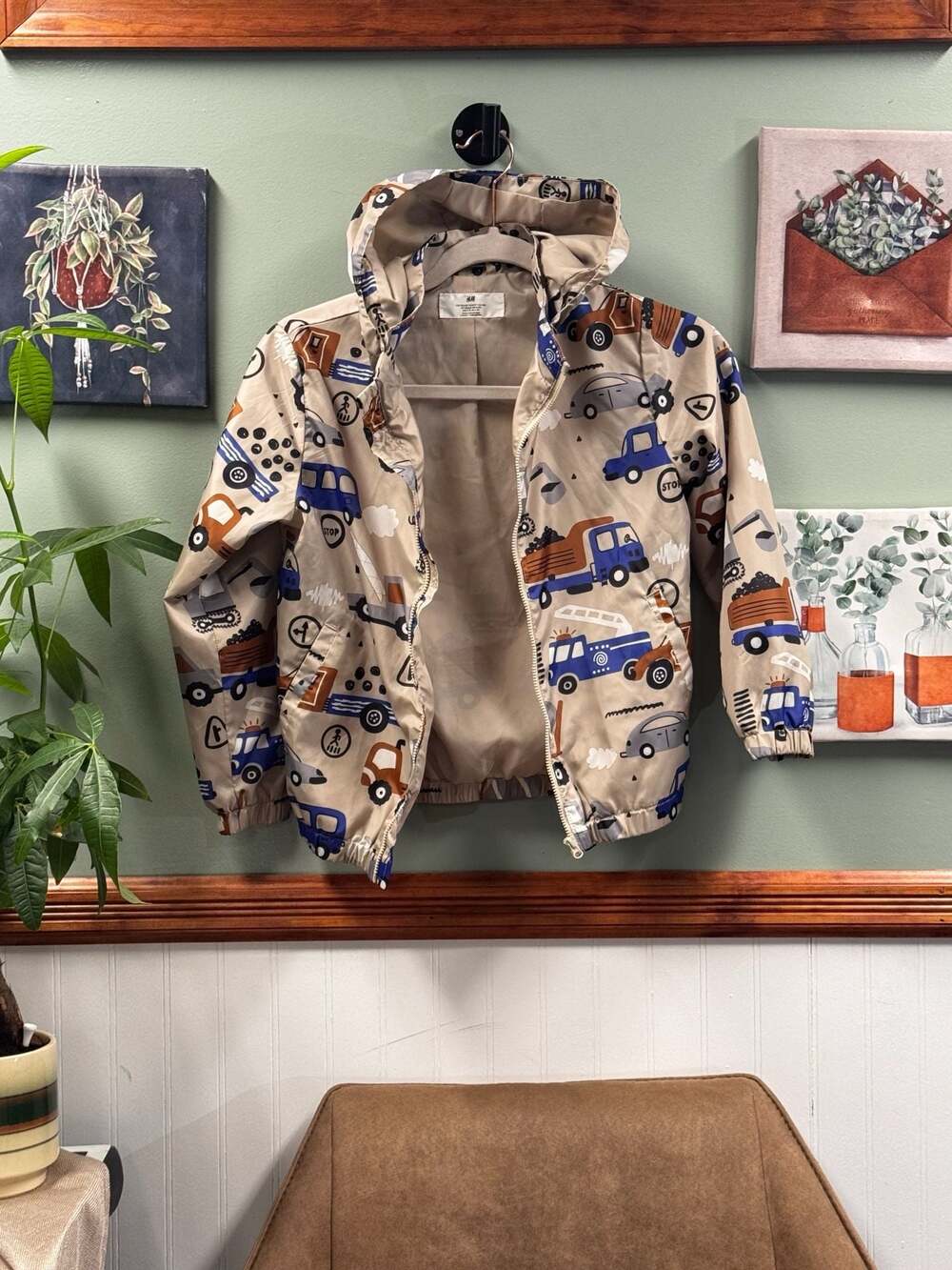 H&M Boys' Hooded Construction Vehicle Graphic Zip-Up Windbreaker Jacket